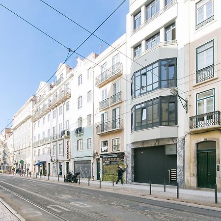 Cozy Apartment In Amazing Location! Lisboa Dış mekan fotoğraf