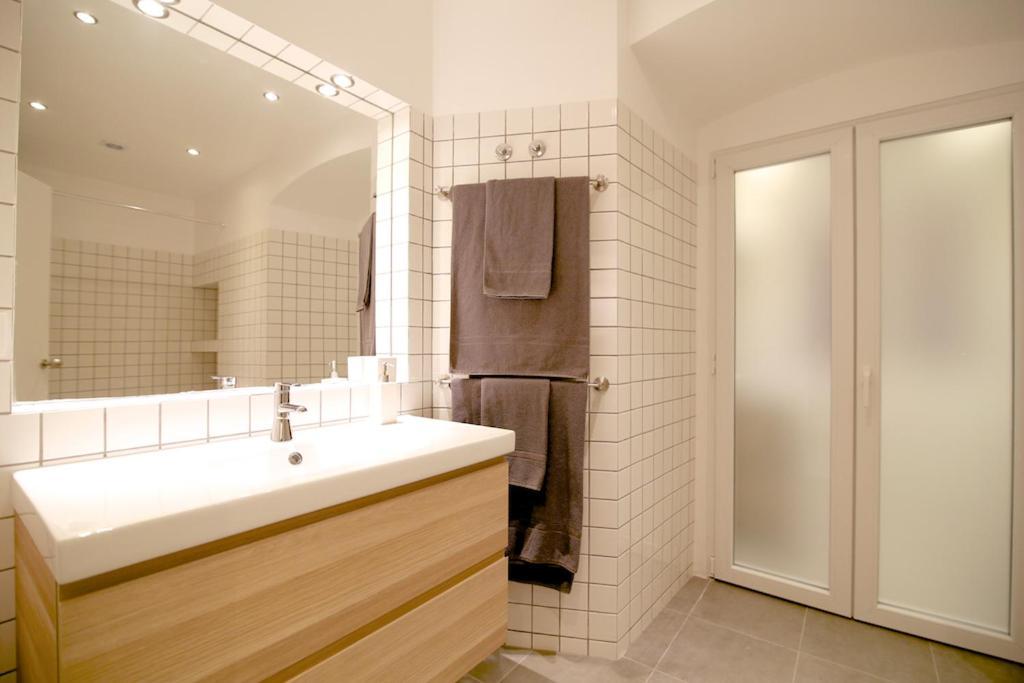 Cozy Apartment In Amazing Location! Lisboa Dış mekan fotoğraf