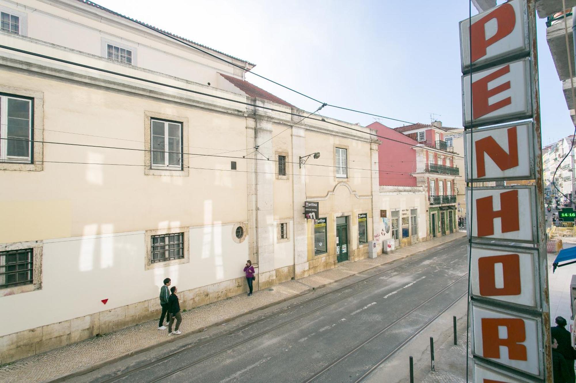 Cozy Apartment In Amazing Location! Lisboa Dış mekan fotoğraf