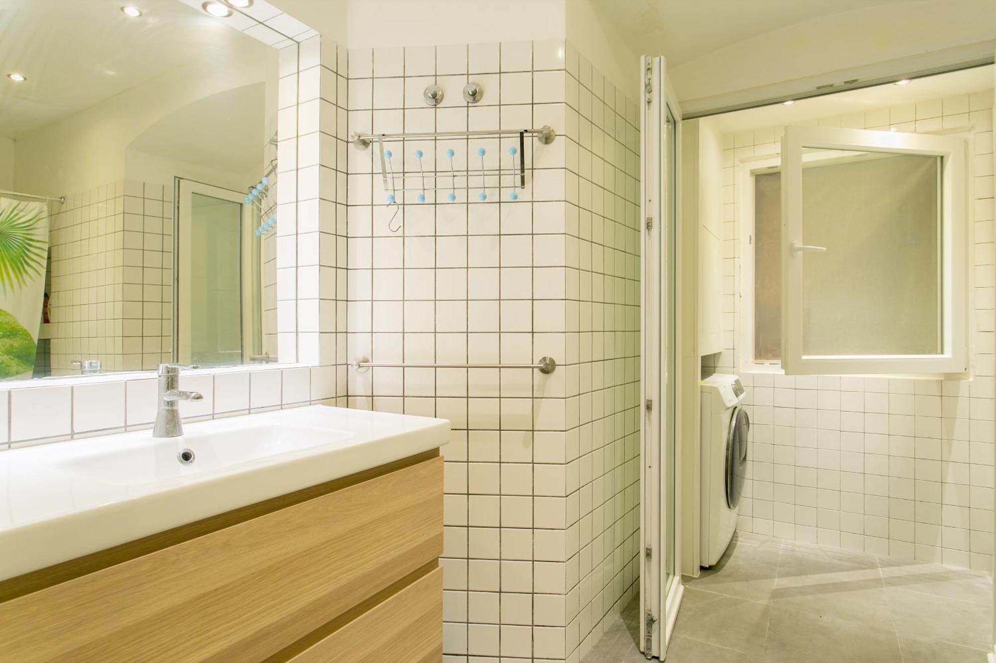 Cozy Apartment In Amazing Location! Lisboa Dış mekan fotoğraf