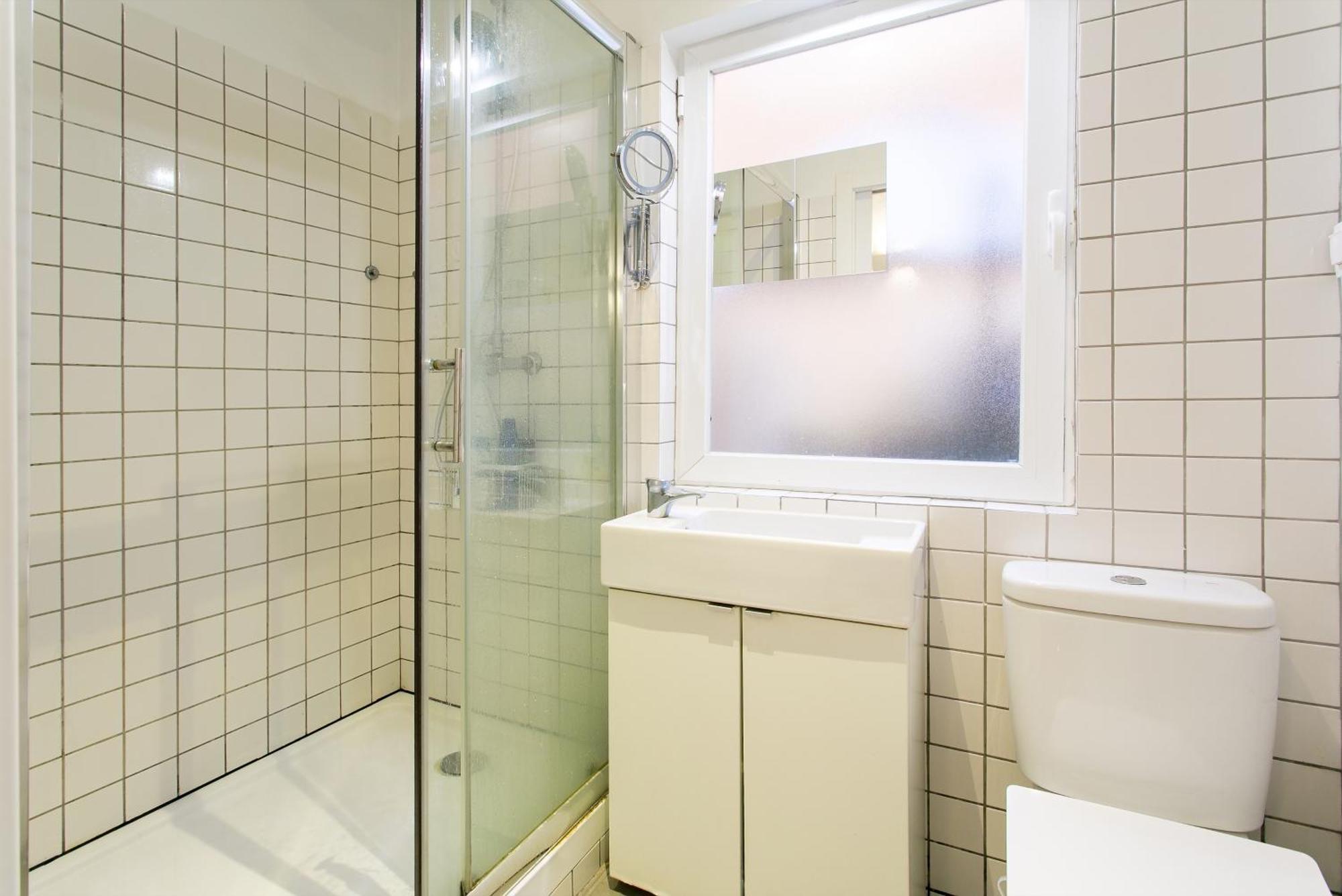 Cozy Apartment In Amazing Location! Lisboa Dış mekan fotoğraf